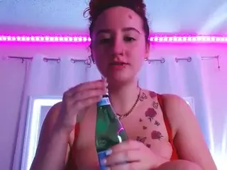 adafontaine18's Live Sex Cam Show