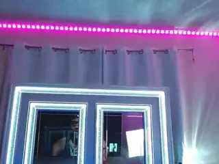 adafontaine18's Live Sex Cam Show