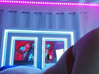 adafontaine18's Live Sex Cam Show