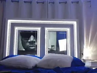 adafontaine18's Live Sex Cam Show