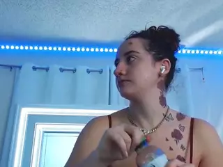 adafontaine18's Live Sex Cam Show