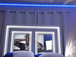 adafontaine18's Live Sex Cam Show