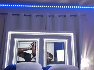 adafontaine18's Live Sex Cam Show