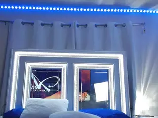 adafontaine18's Live Sex Cam Show