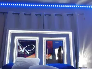 adafontaine18's Live Sex Cam Show