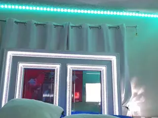 adafontaine18's Live Sex Cam Show