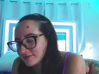 adafontaine18's Live Sex Cam Show
