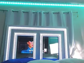 adafontaine18's Live Sex Cam Show