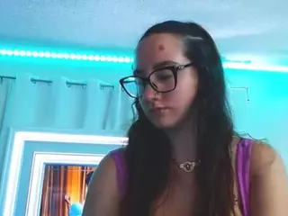 adafontaine18's Live Sex Cam Show