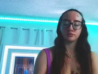 adafontaine18's Live Sex Cam Show