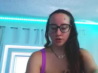 adafontaine18's Live Sex Cam Show