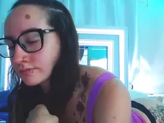adafontaine18's Live Sex Cam Show