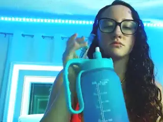 adafontaine18's Live Sex Cam Show