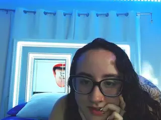 adafontaine18's Live Sex Cam Show