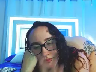adafontaine18's Live Sex Cam Show