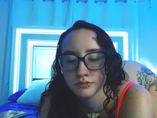 adafontaine18's Live Sex Cam Show