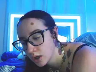 adafontaine18's Live Sex Cam Show