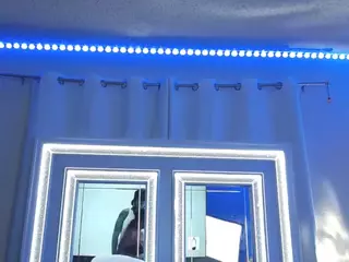 adafontaine18's Live Sex Cam Show