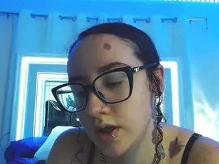 adafontaine18's Live Sex Cam Show