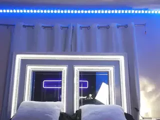 adafontaine18's Live Sex Cam Show