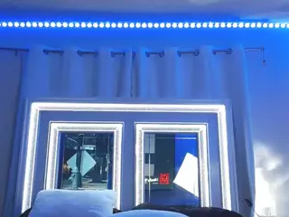 adafontaine18's Live Sex Cam Show