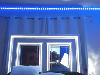 adafontaine18's Live Sex Cam Show