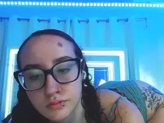 adafontaine18's Live Sex Cam Show
