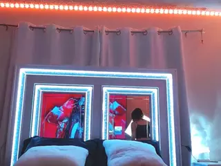 adafontaine18's Live Sex Cam Show
