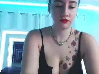 adafontaine18's Live Sex Cam Show