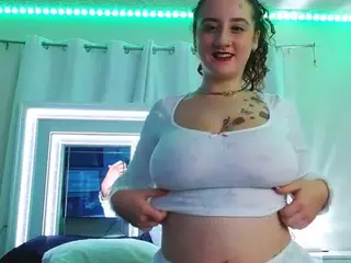 adafontaine18's Live Sex Cam Show
