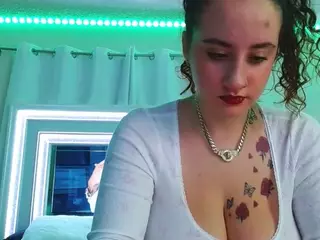 adafontaine18's Live Sex Cam Show