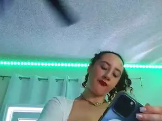 adafontaine18's Live Sex Cam Show