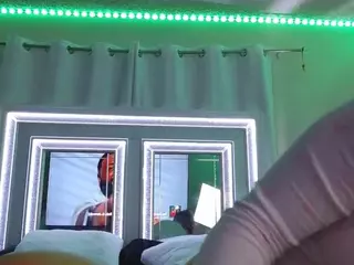 adafontaine18's Live Sex Cam Show