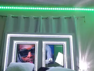 adafontaine18's Live Sex Cam Show