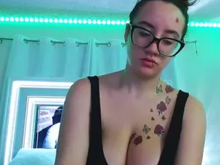 adafontaine18's Live Sex Cam Show