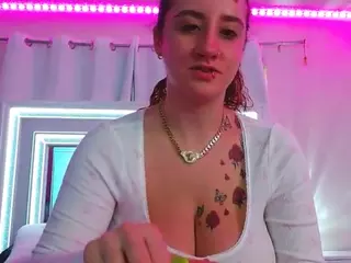 adafontaine18's Live Sex Cam Show