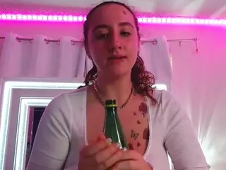 adafontaine18's Live Sex Cam Show