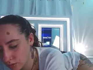 adafontaine18's Live Sex Cam Show