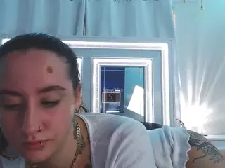 adafontaine18's Live Sex Cam Show