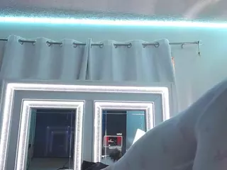 adafontaine18's Live Sex Cam Show