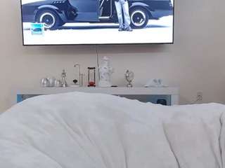 Live cam show with adafontaine18