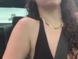 Live cam show with adafontaine18