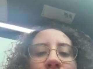 Live cam show with adafontaine18