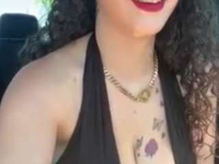 Live cam show with adafontaine18
