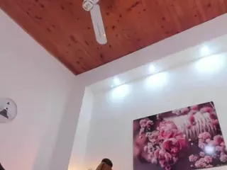 ginebra-ness's Live Sex Cam Show