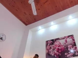 ginebra-ness's Live Sex Cam Show