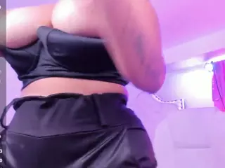 ginebra-ness's Live Sex Cam Show