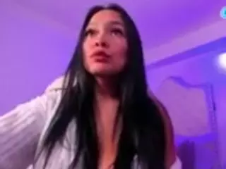 ginebra-ness's Live Sex Cam Show