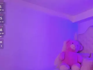 ginebra-ness's Live Sex Cam Show