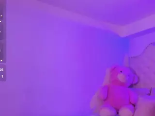 ginebra-ness's Live Sex Cam Show